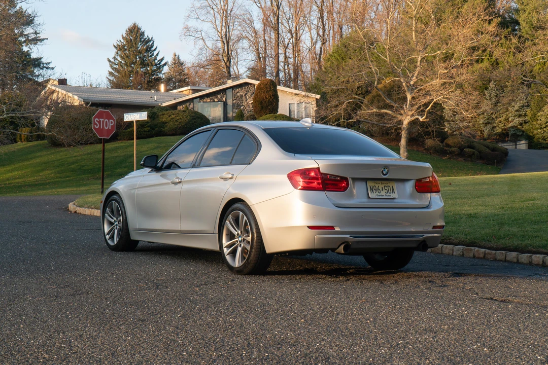 2012 BMW F30 335i & 340i Sedan - Image 14 of 31