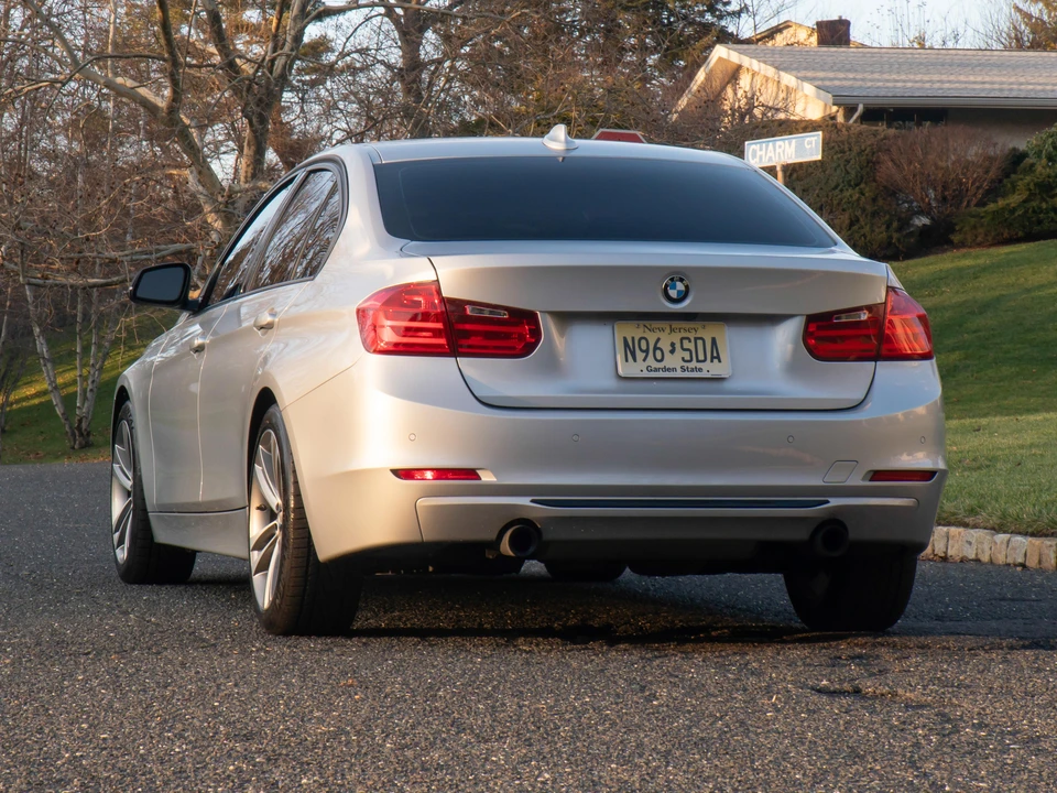 2012 BMW F30 335i & 340i Sedan - Image 15 of 31