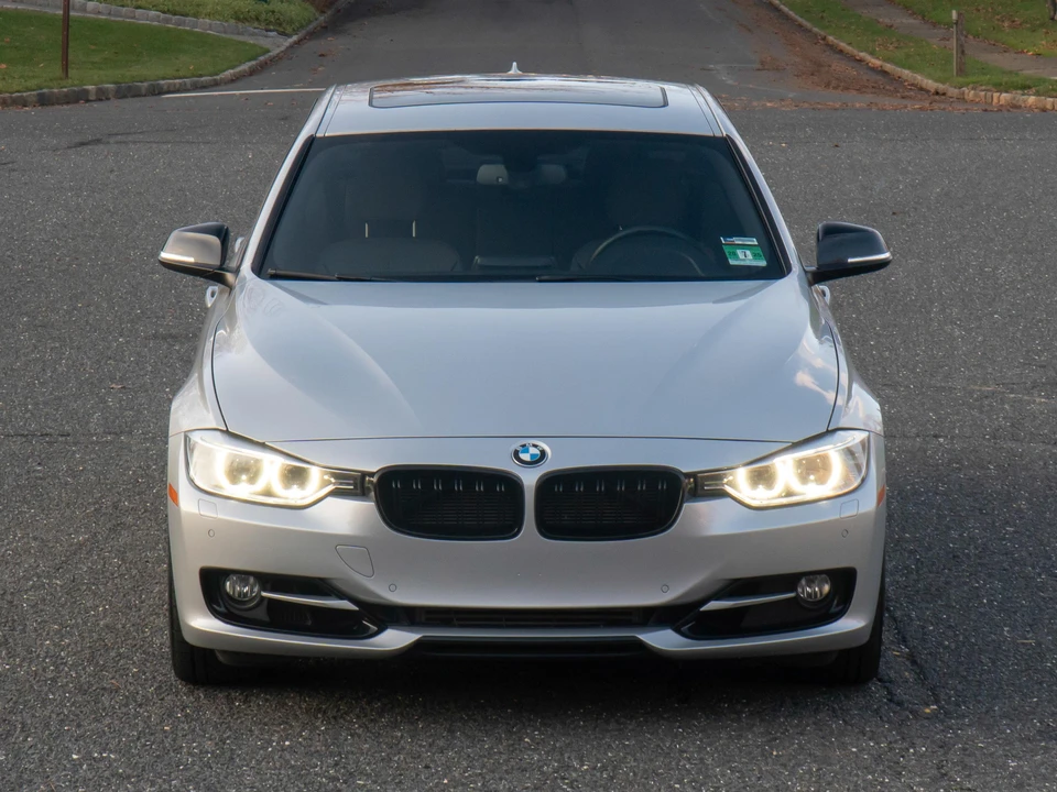 2012 BMW F30 335i & 340i Sedan - Image 6 of 31