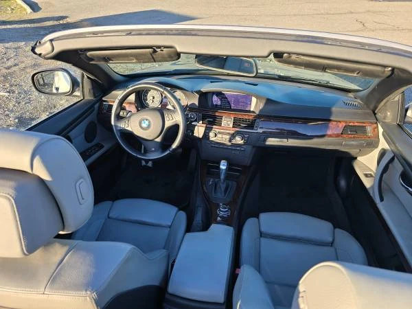 2012 BMW E93 335i Convertible - Image 8 of 15