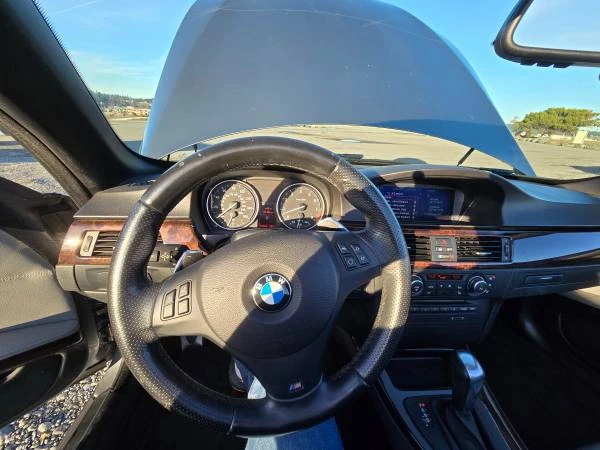 2012 BMW E93 335i Convertible - Image 9 of 15