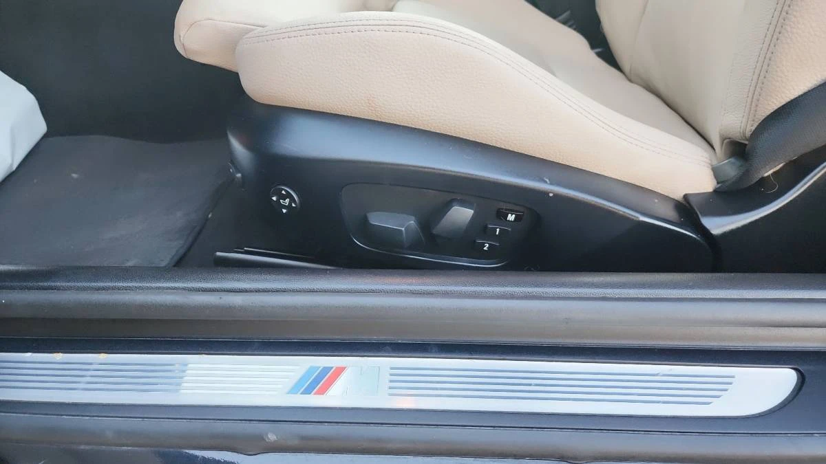 2012 BMW E93 335i Convertible - Image 17 of 20