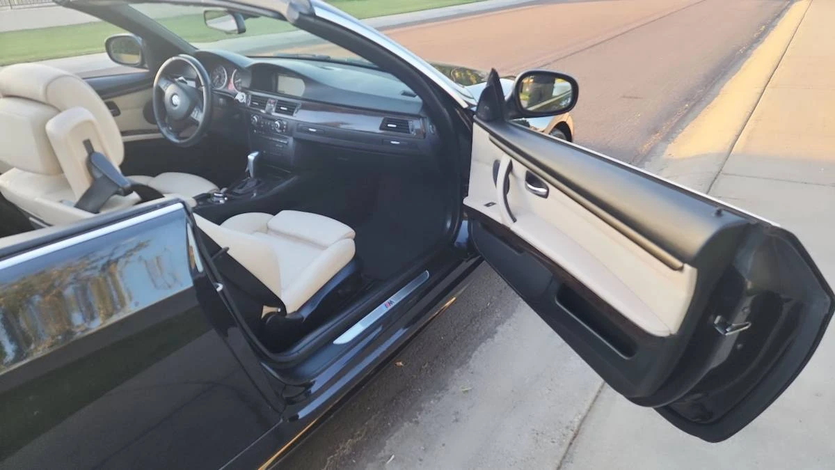 2012 BMW E93 335i Convertible - Image 6 of 20