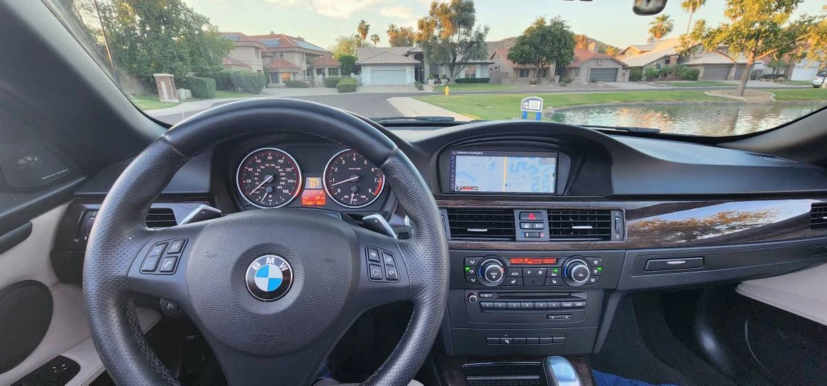 2012 BMW E93 335i Convertible - Image 16 of 19