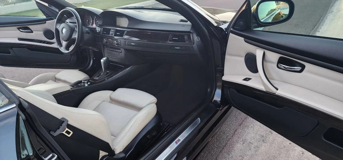 2012 BMW E93 335i Convertible - Image 14 of 19
