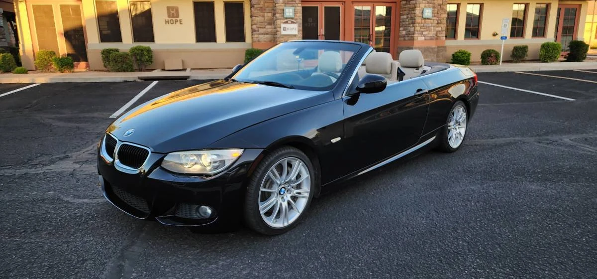2012 BMW E93 335i Convertible - Image 9 of 16