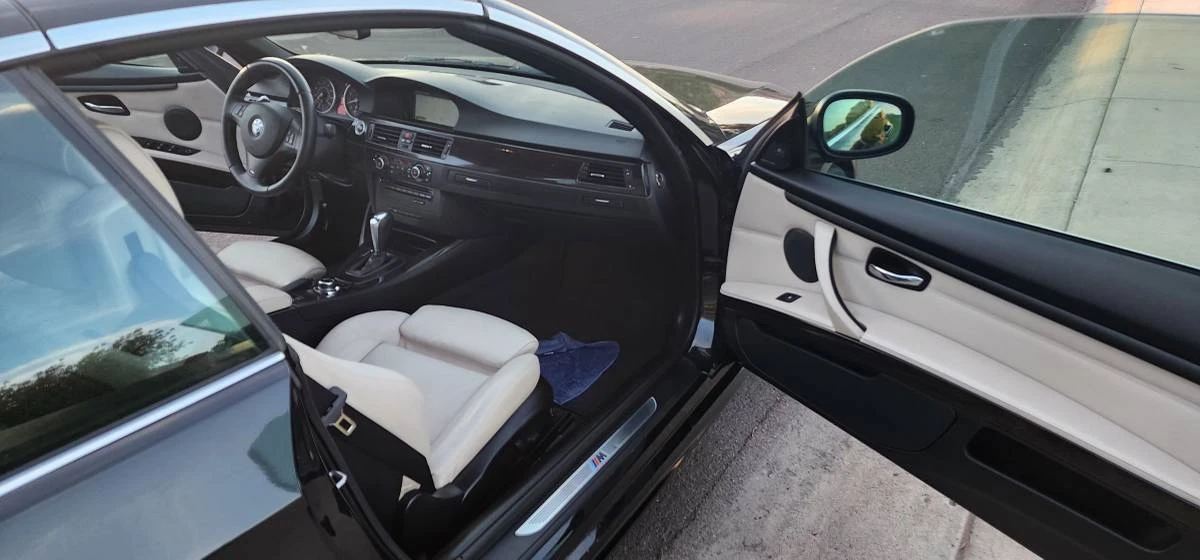2012 BMW E93 335i Convertible - Image 13 of 19