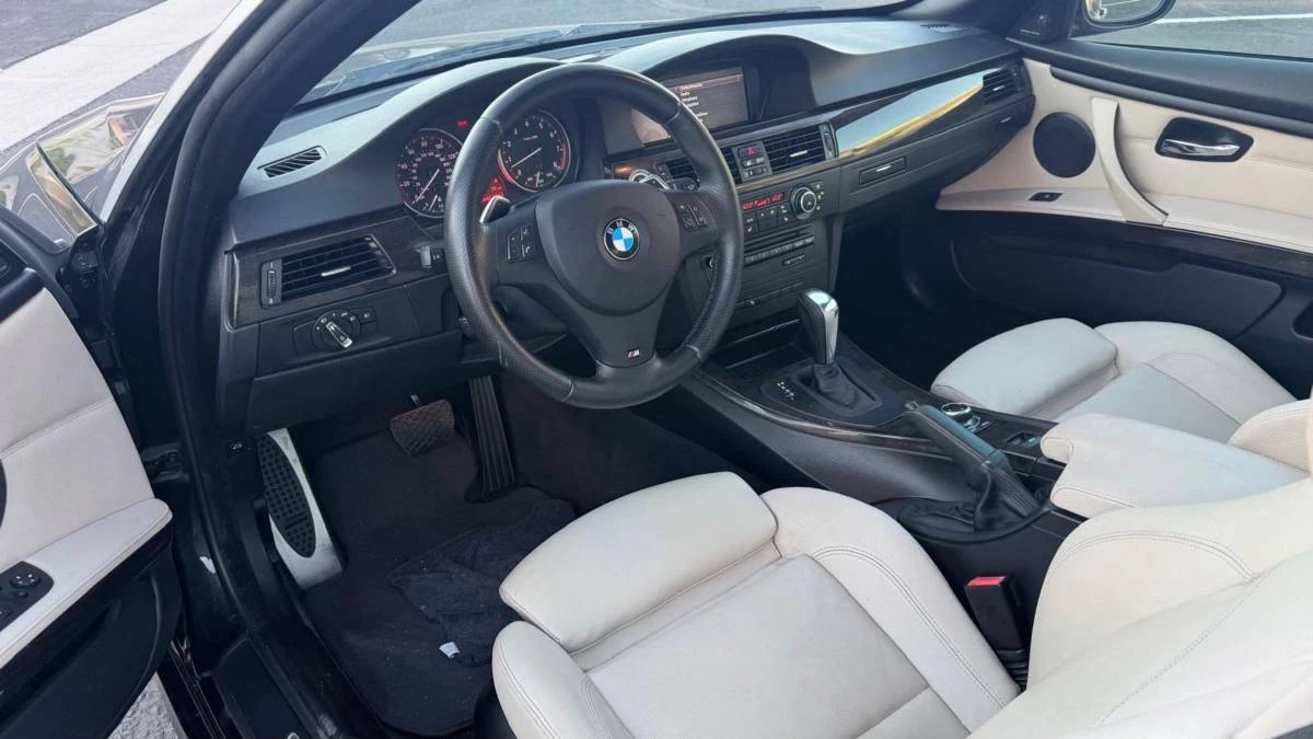 2012 BMW E93 335i Convertible - Image 10 of 16