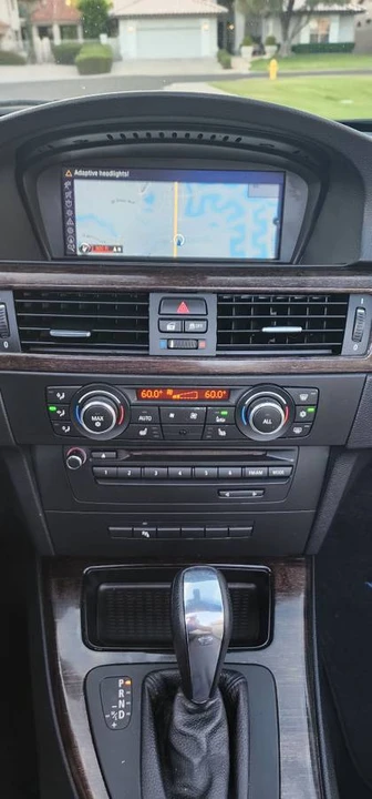 2012 BMW E93 335i Convertible - Image 17 of 19