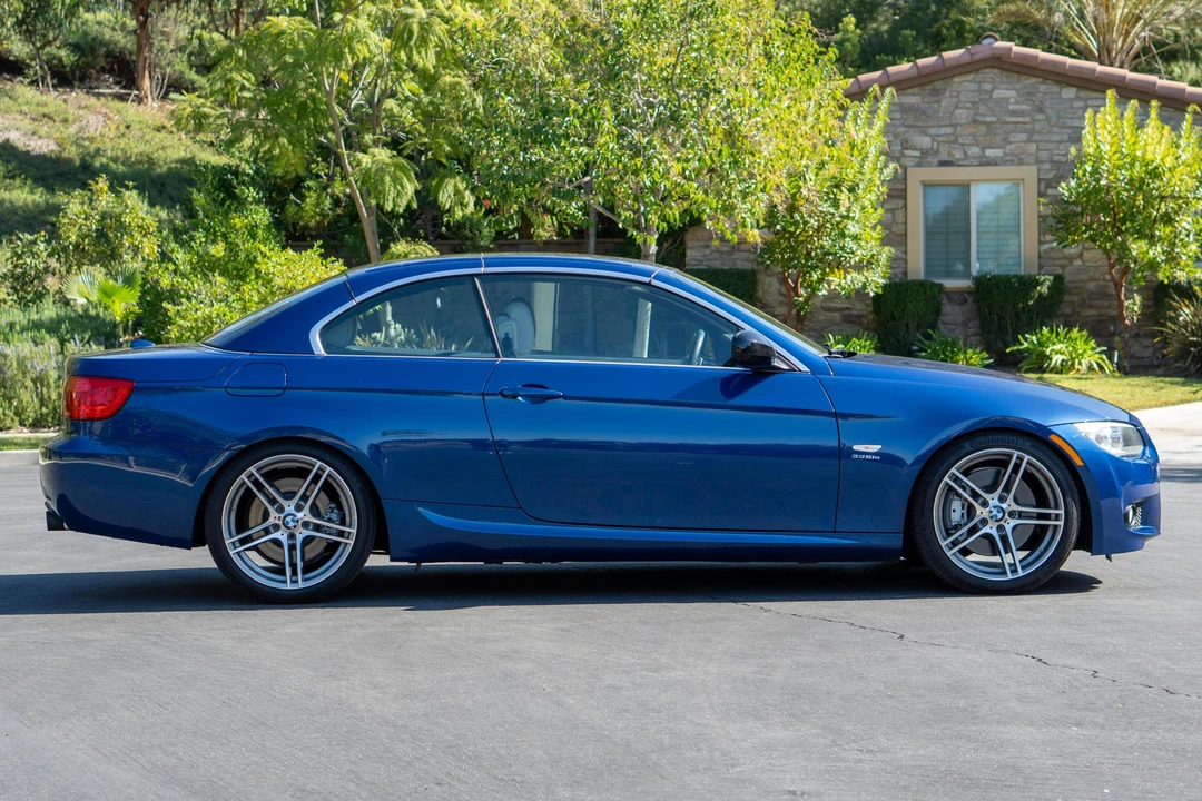 2012 BMW E93 335i Convertible - Image 3 of 31