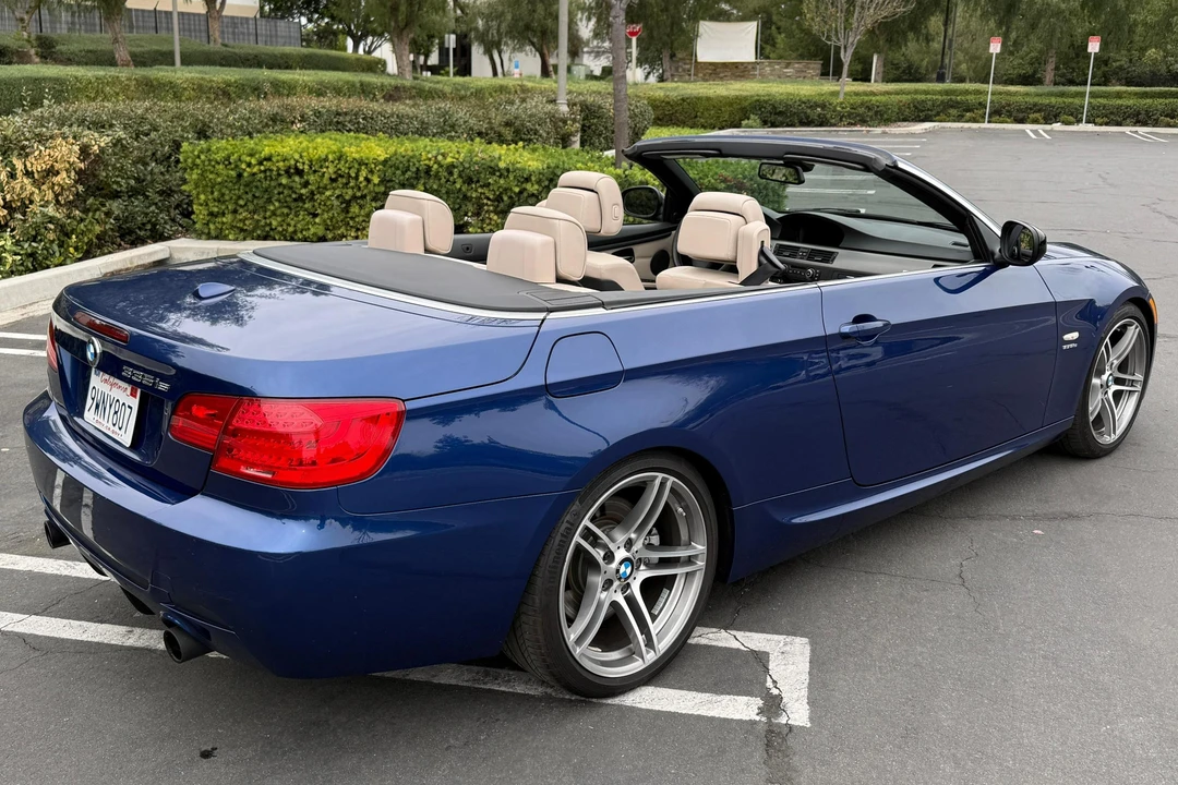 2012 BMW E93 335i Convertible - Image 21 of 31