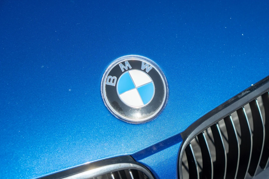 2012 BMW E93 335i Convertible - Image 29 of 31