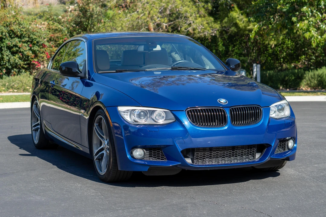 2012 BMW E93 335i Convertible - Image 9 of 31
