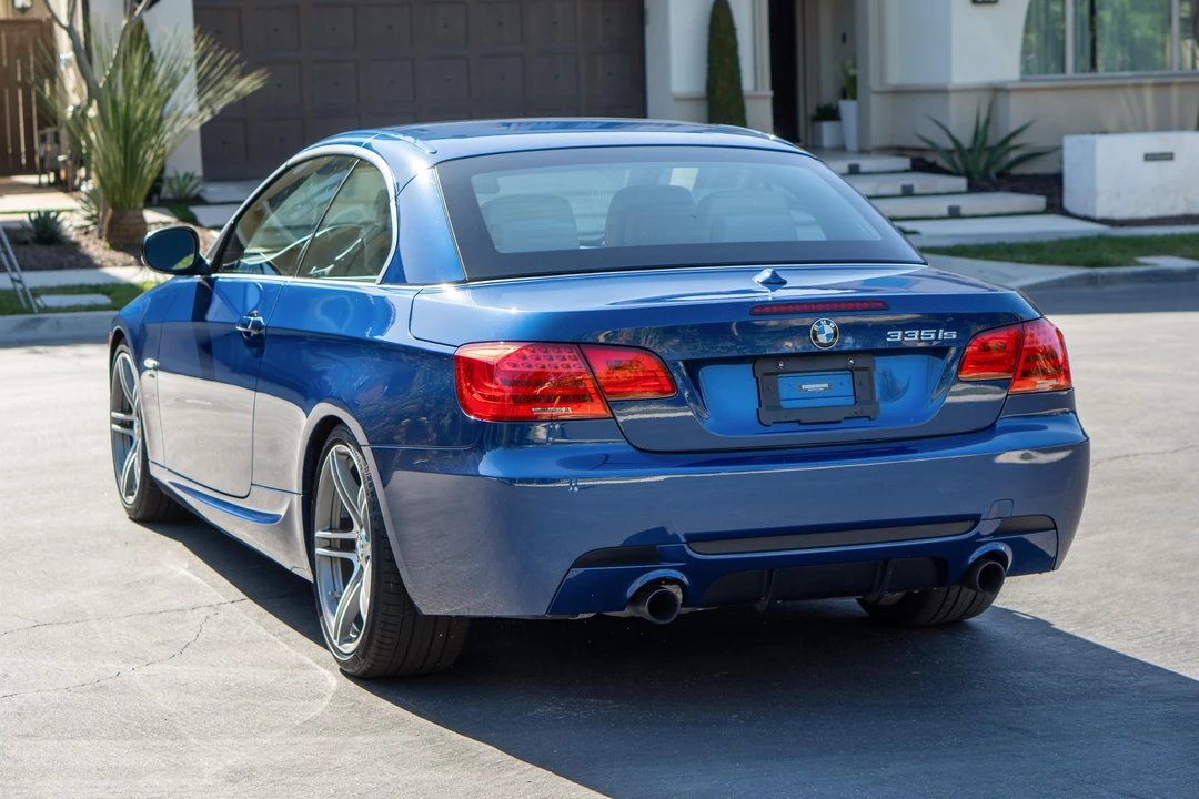 2012 BMW E93 335i Convertible - Image 7 of 31