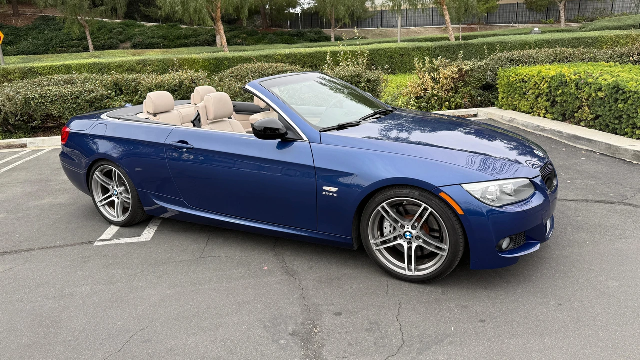 2012 BMW E93 335i Convertible - Image 24 of 31