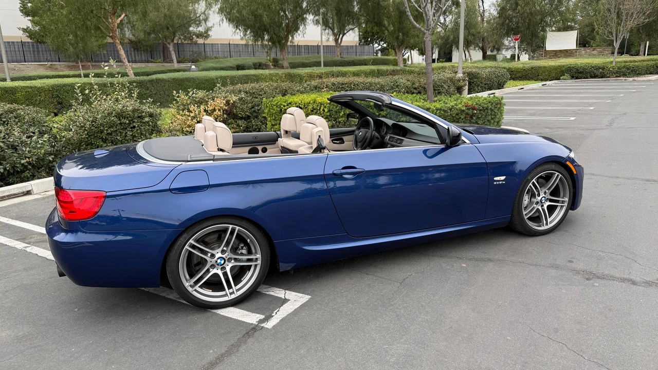 2012 BMW E93 335i Convertible - Image 22 of 31