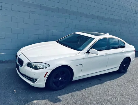 2012 BMW 5 Series 525i Sedan 4D