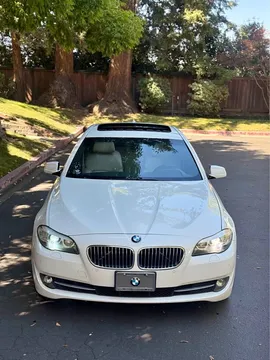 2012 BMW 5 Series 528i Sedan 4D
