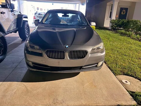 2012 BMW 5 Series 528i Sedan