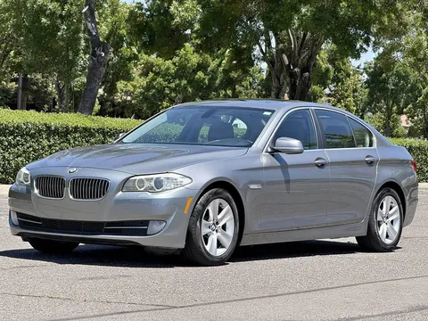 2012 BMW 5 Series 528i Sedan 4D