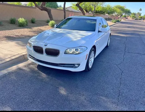 2012 BMW 5 Series 528i Sedan 4D
