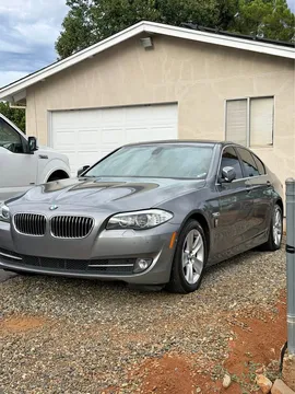 2012 BMW 5 Series 528i Sedan 4D