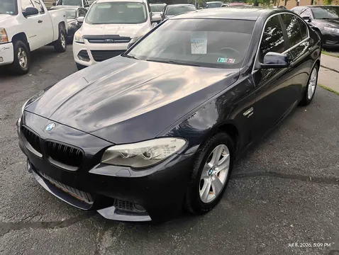 2012 BMW 5 Series 528i Sedan