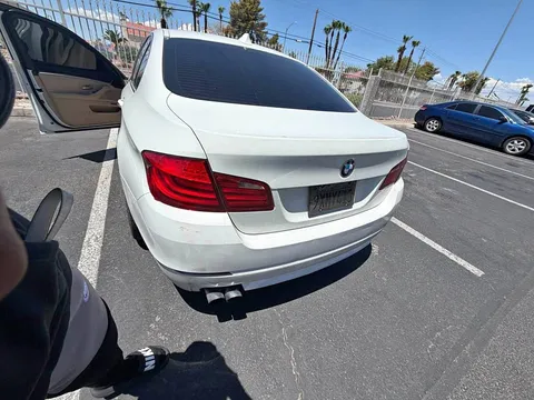2012 BMW 5 Series 528i Sedan 4D