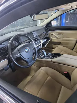 2012 BMW 5 Series 528i xDrive Sedan 4D