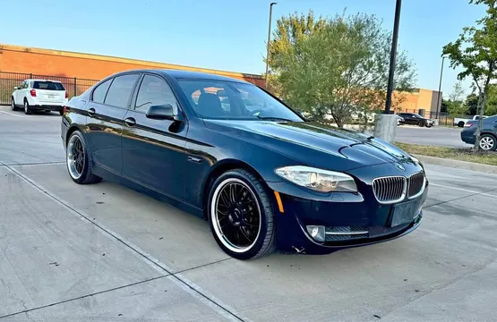 2012 BMW 5 Series 528i xDrive Sedan 4D