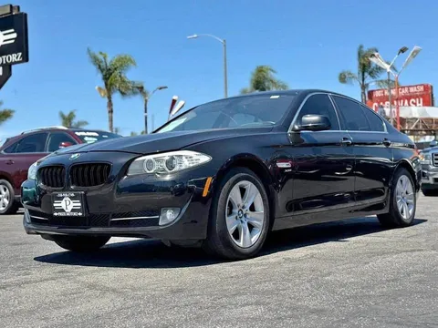 2012 BMW 5 Series 528i xDrive Sedan