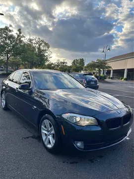 2012 BMW 5 Series 528i xDrive Sedan 4D