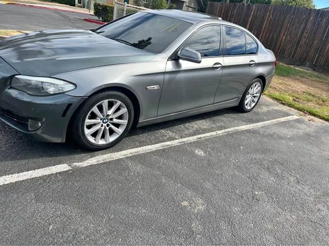 2012 BMW 5 Series 528i xDrive Sedan