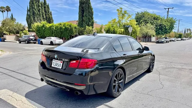 2012 BMW 5 Series 535i Sedan 4D