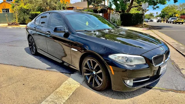 2012 BMW 5 Series 535i Sedan 4D