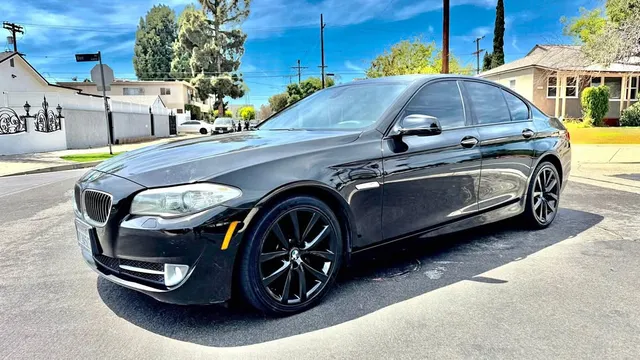 2012 BMW 5 Series 535i Sedan 4D