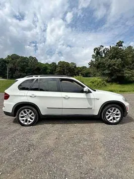 2012 BMW 5 Series 535i xDrive Sedan 4D