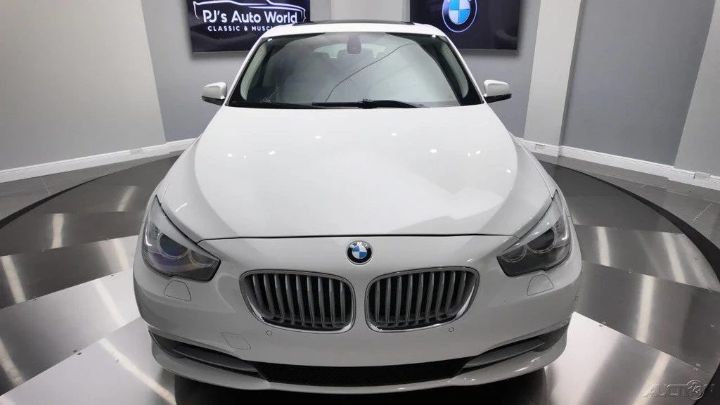 2012 BMW 5 Series - Image 10 of 21