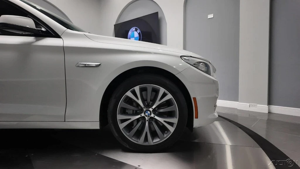 2012 BMW 5 Series - Image 13 of 21