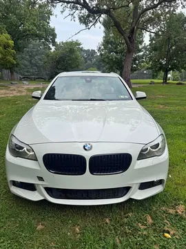 2012 BMW 5 Series 550i xDrive Sedan