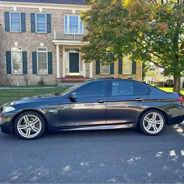 2012 BMW 5 Series 535xi Sedan