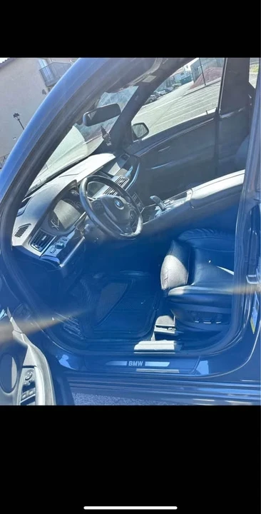 2012 BMW 5 Series - Image 5 of 6