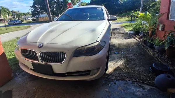 2012 BMW 528i