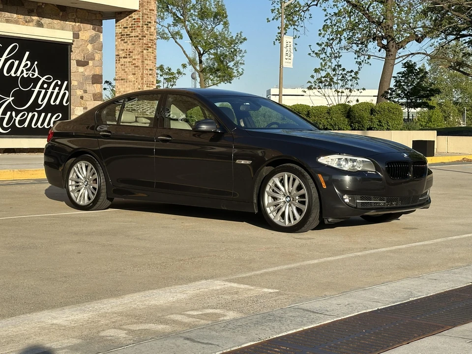 2012 BMW F10 550i & M550d Sedan - Image 9 of 31