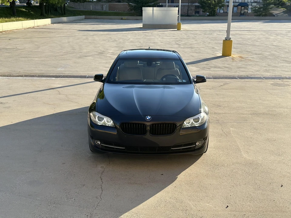 2012 BMW F10 550i & M550d Sedan - Image 3 of 31