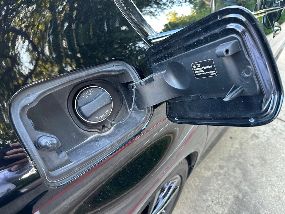 2012 BMW F10 550i & M550d Sedan - Image 25 of 31