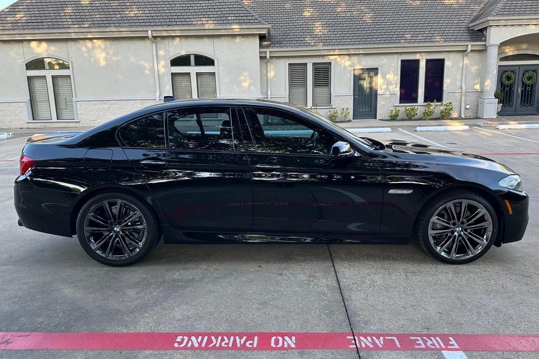 2012 BMW F10 550i & M550d Sedan - Image 3 of 31