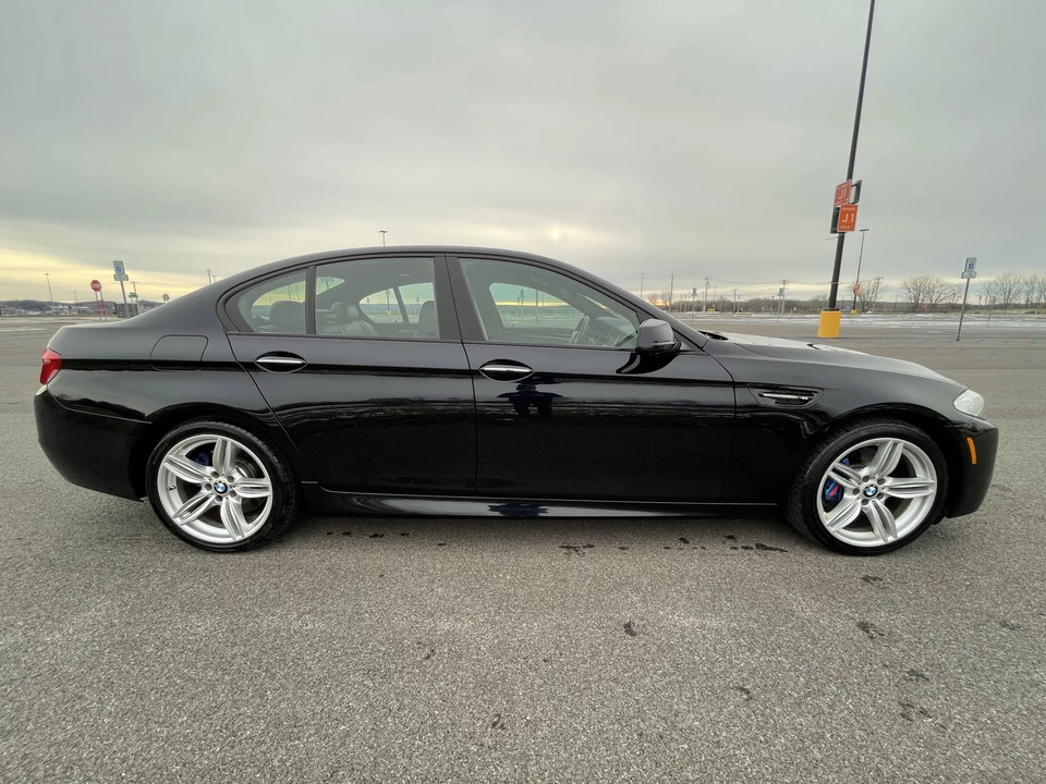 2012 BMW F10 550i & M550d Sedan - Image 3 of 31