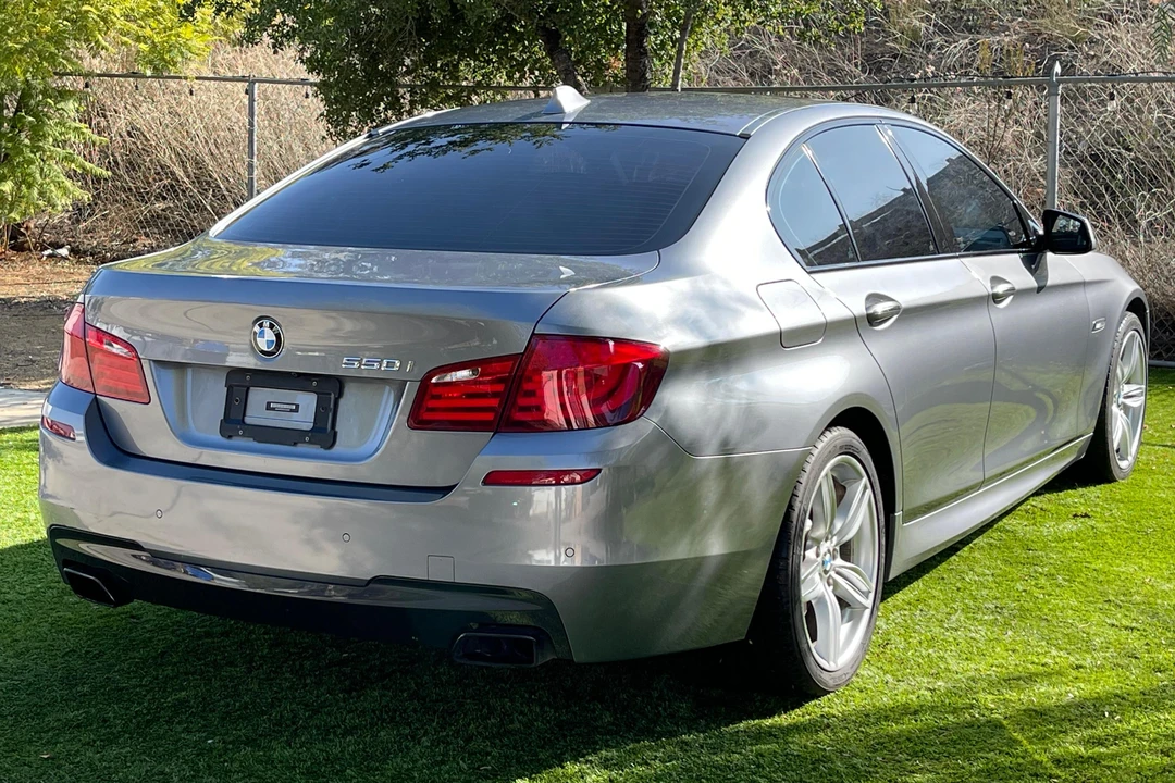 2012 BMW F10 550i & M550d Sedan - Image 4 of 31