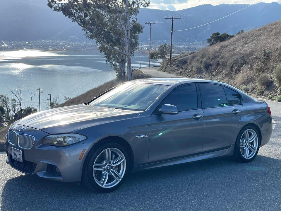 2012 BMW F10 550i & M550d Sedan - Image 9 of 31